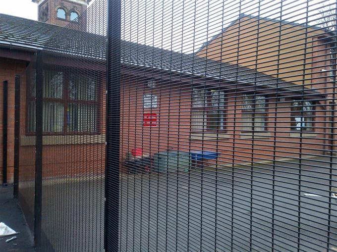 Alambre soldado con autógena seguridad anti de Mesh Fence Anti Climb High del corte 358 de la visión clara 2
