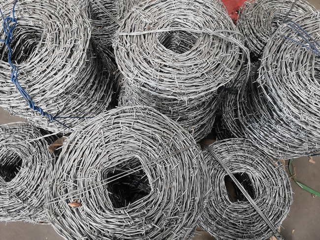El indicador de 1320 pies 12-1/2 galvanizó el alambre de púas 2 puntos para la decoración de Farmgard 3