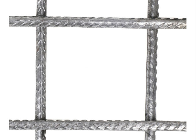 El refuerzo de hormigón de alta resistencia del agujero de 200 x de 200m m soldó con autógena el alambre Mesh Ribbed Steel 0