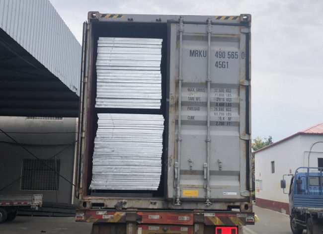 1/4"” la barra serrada galvanizada de acero resistente X1/8 que rallaba no el PVC de la resbalón cubrió 2