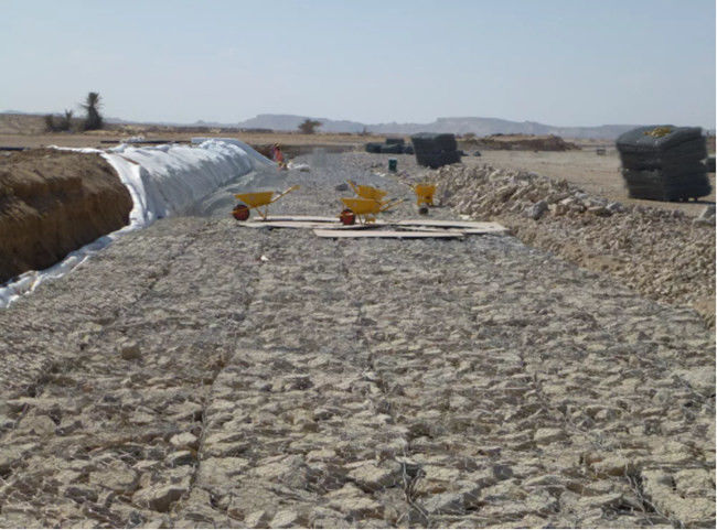 Caja galvanizada 4.0m m caliente Mesh Retaining Wall tejido hexagonal de Gabion de la inmersión 3