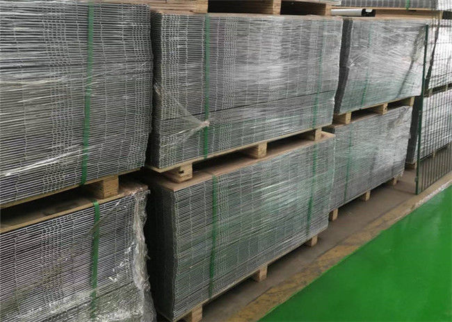 3d de acero galvanizado soldó con autógena el alambre Mesh Panels For Farm Fence y la jaula del hogar 1